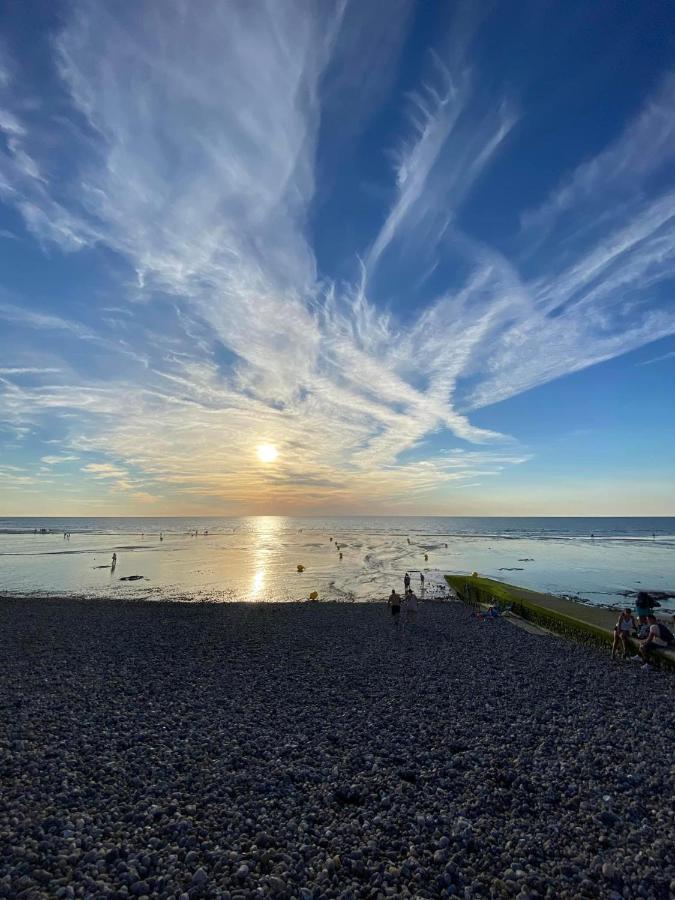 A 50m Reves Etoiles Les Bains De Mers-les-Bains